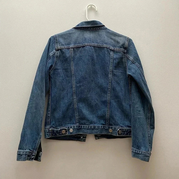 GAP - Icon Denim Jacket in Saddle Blue - Picture 6 of 8